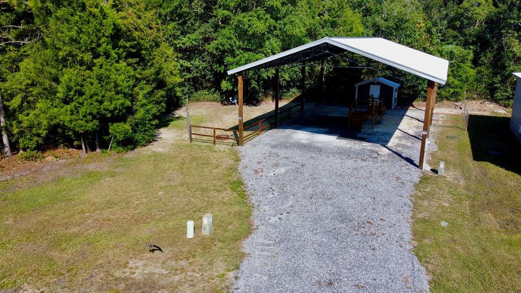 195 St Charles Ln, 32465