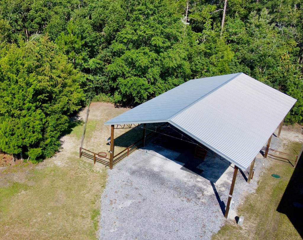 195 St Charles Ln, 32465