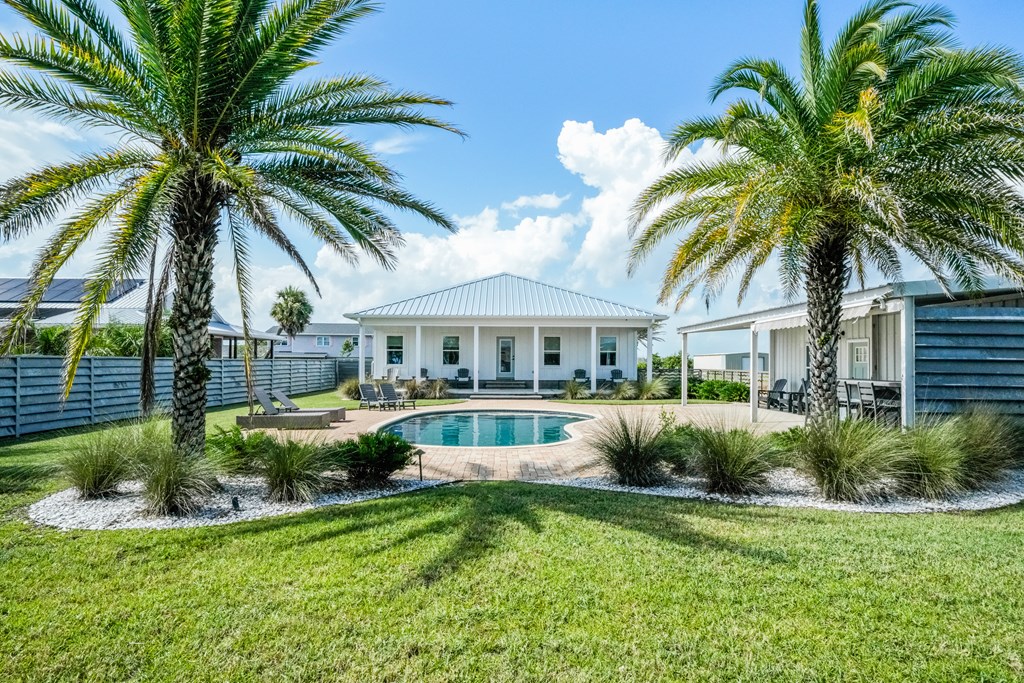 311 Bailey Ln, 32456