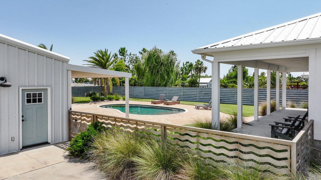 311 Bailey Ln, 32456