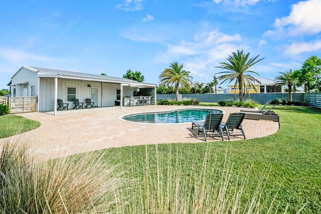 311 Bailey Ln, 32456