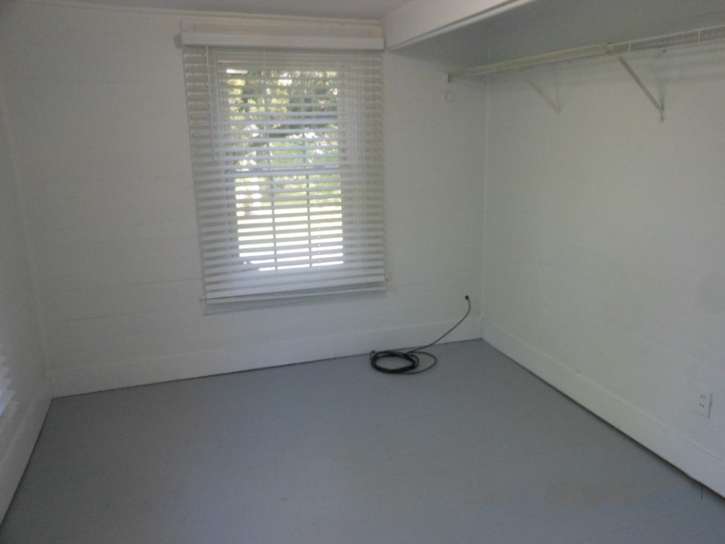 224 Ave F, 32320