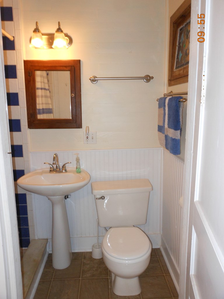 224 Ave F, 32320