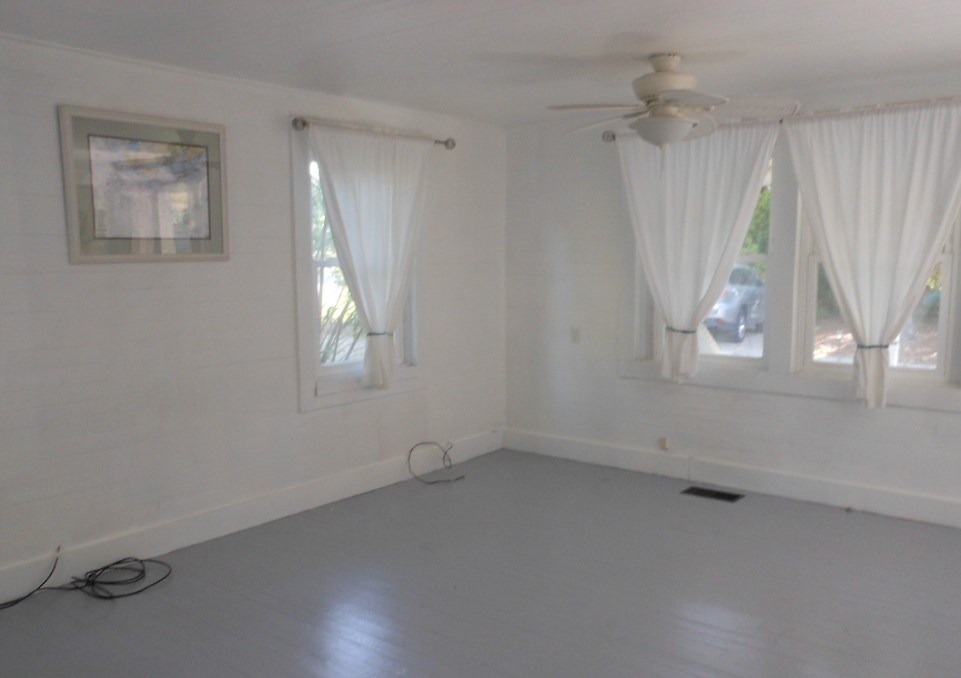 224 Ave F, 32320