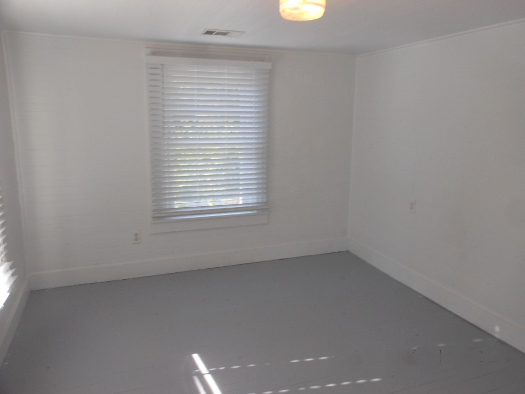 224 Ave F, 32320