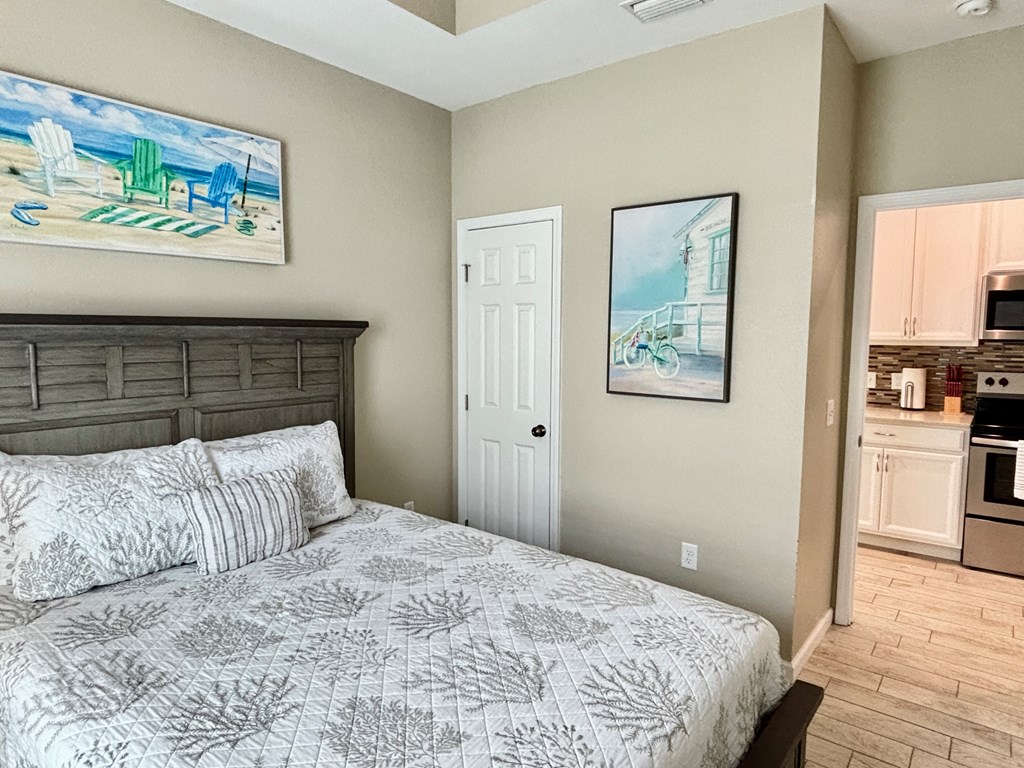 111 Ocean View Dr, 32456