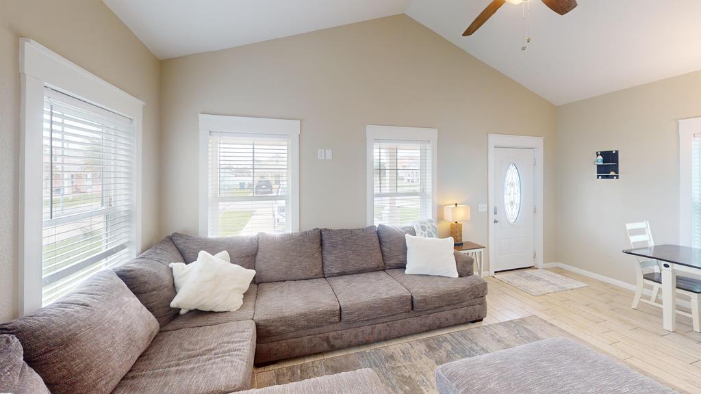 111 Ocean View Dr, 32456