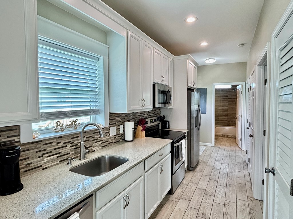 111 Ocean View Dr, 32456