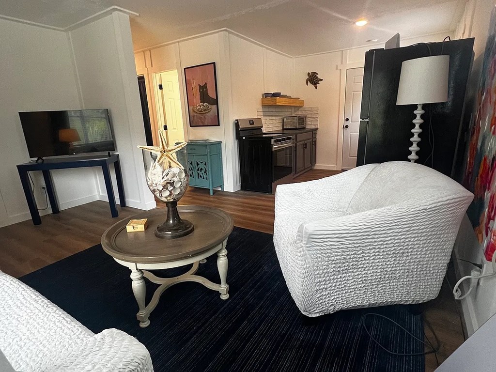 496 Ave A # a, 32328 Unit: #a