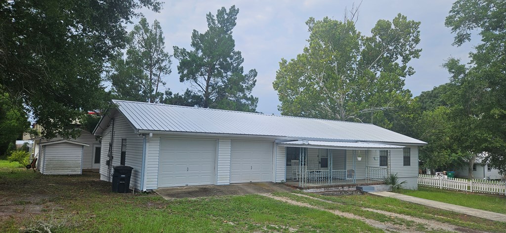 711 Nw Ave C, 32322