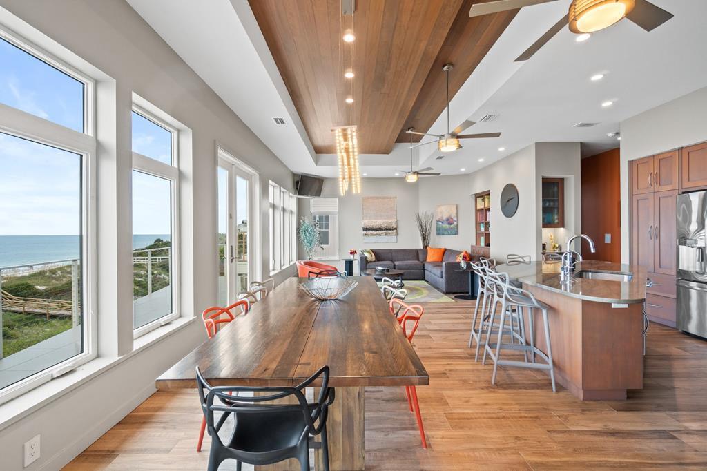 151 Sapodilla Ln, 32456