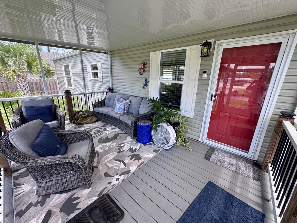 466 Santa Anna St, Port St. Joe 32456