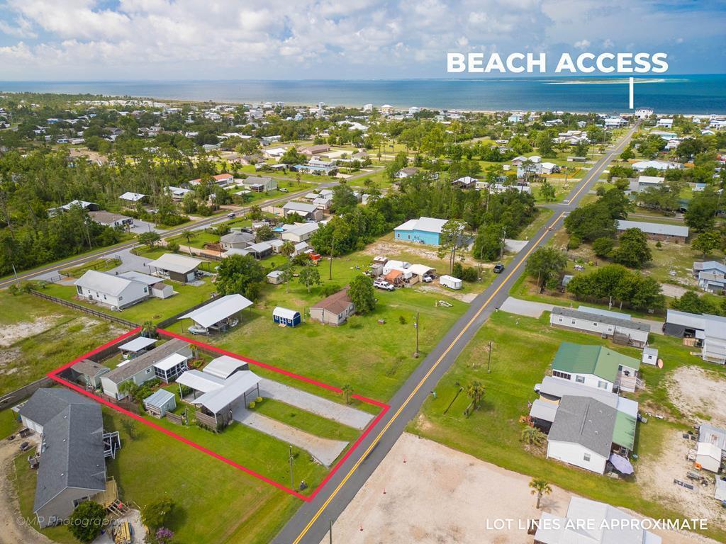 466 Santa Anna St, Port St. Joe 32456