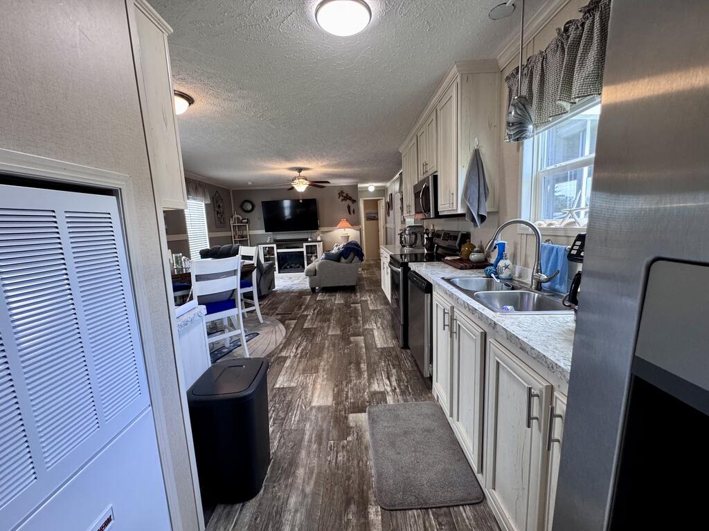 466 Santa Anna St, Port St. Joe 32456