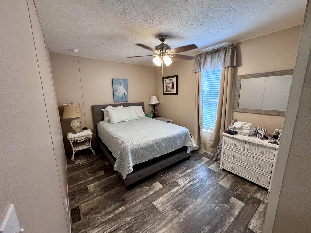 466 Santa Anna St, Port St. Joe 32456