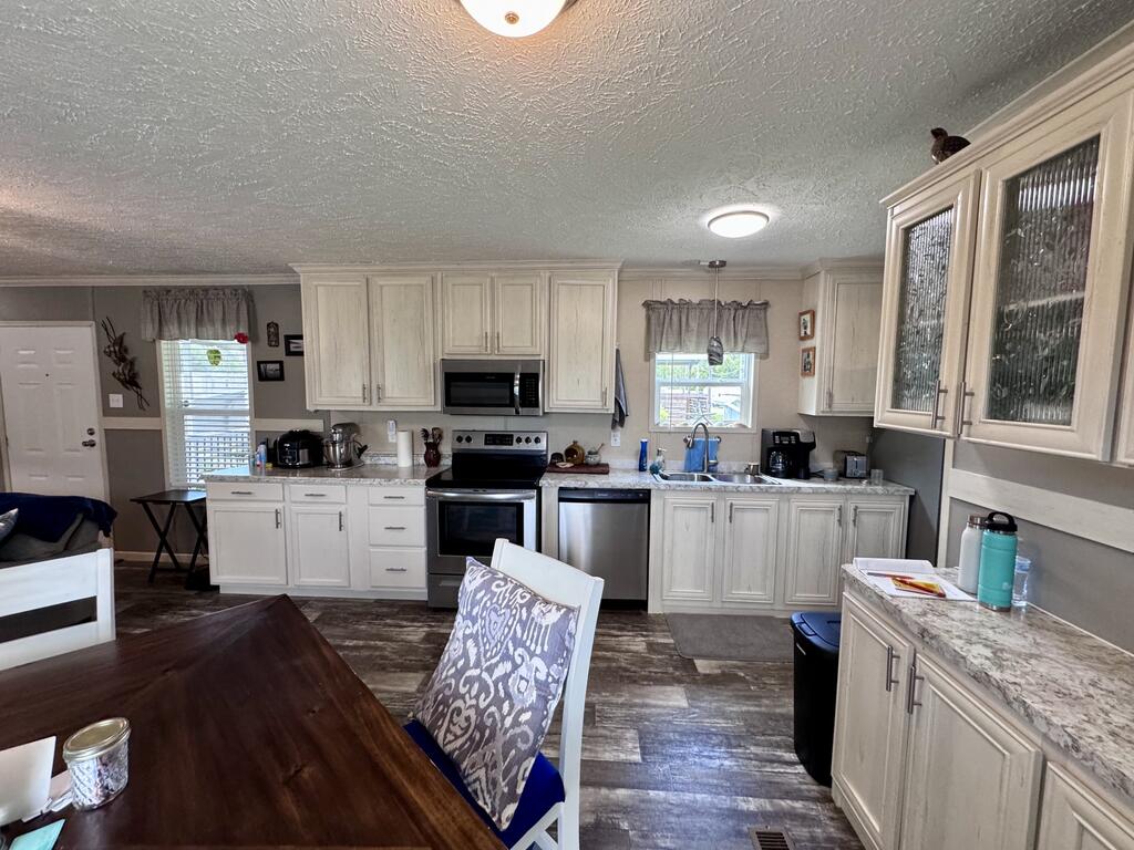 466 Santa Anna St, Port St. Joe 32456