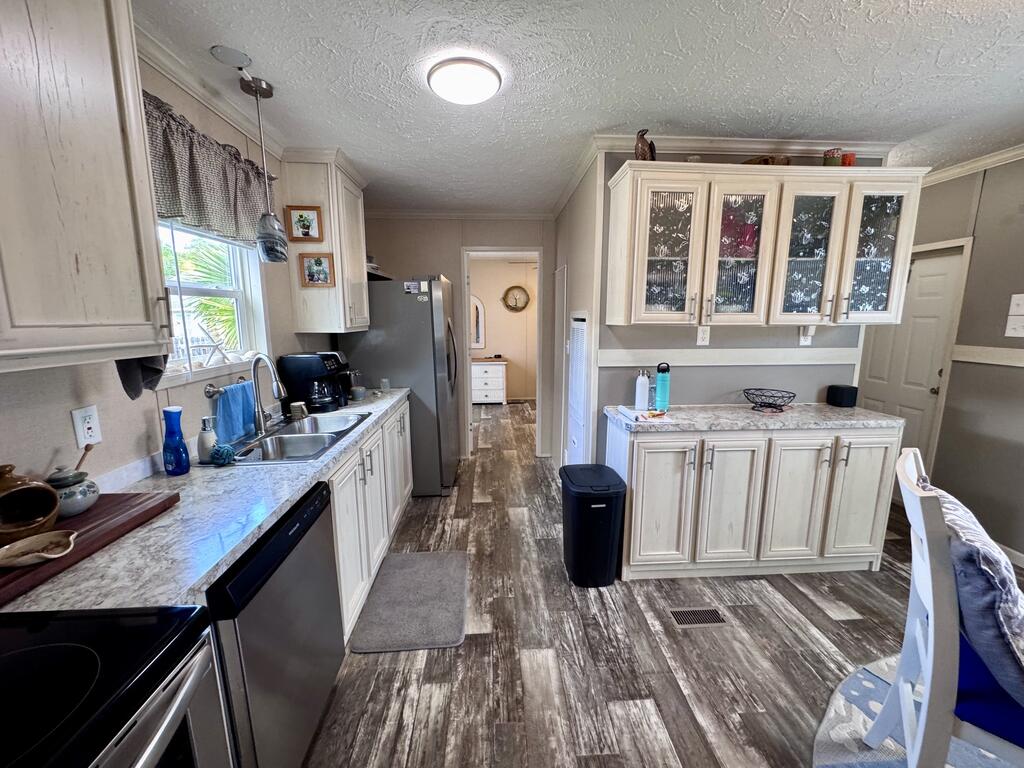 466 Santa Anna St, Port St. Joe 32456