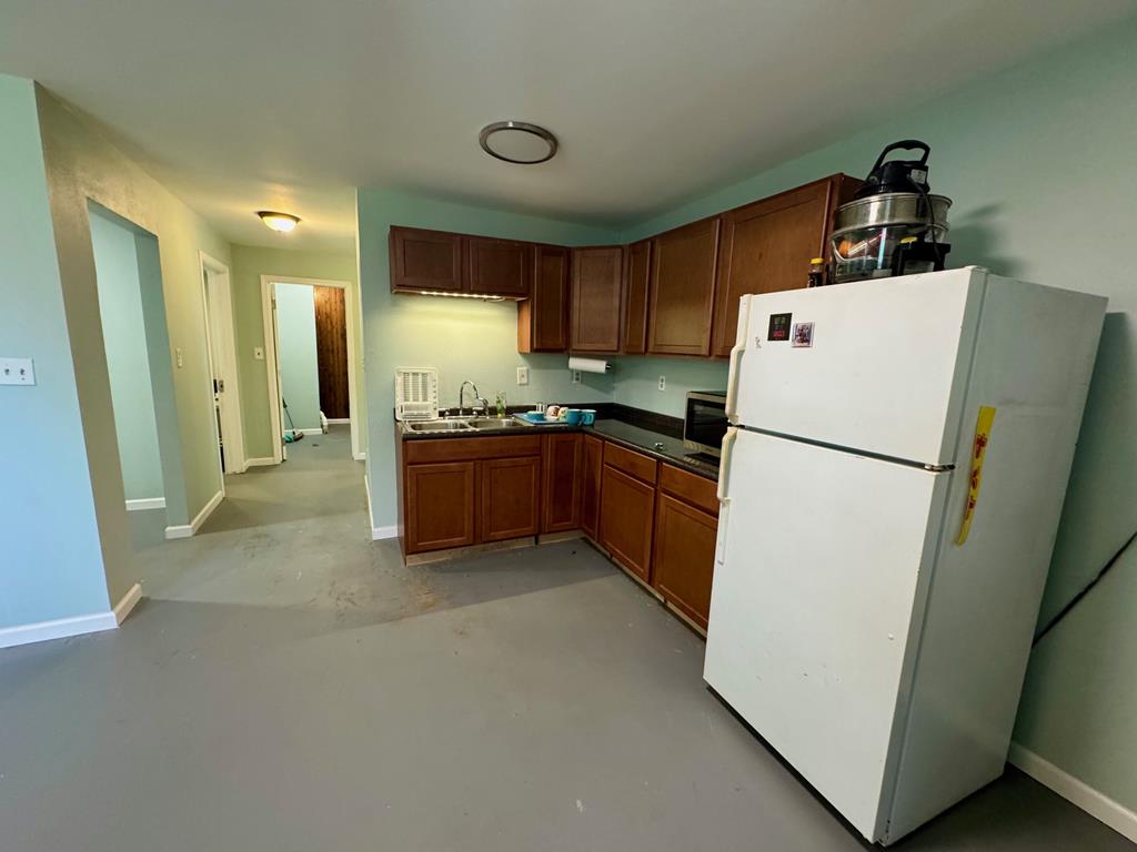 120 N 2nd St, 32465