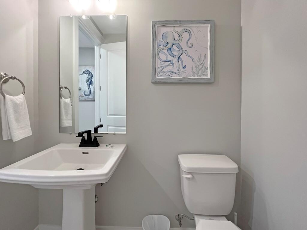 373 Rhonda Del Sol Cir, 32456