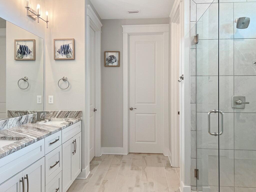 373 Rhonda Del Sol Cir, 32456