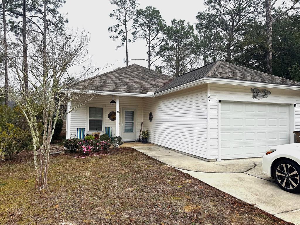 105 Saunders Cir, Port St. Joe 32456