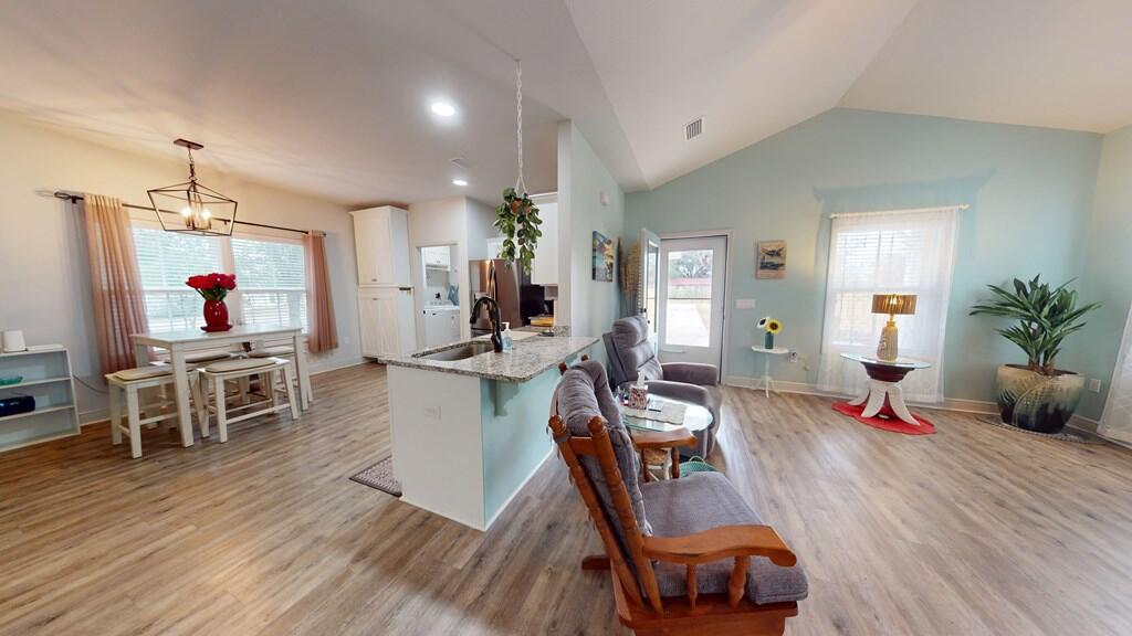 105 Saunders Cir, Port St. Joe 32456