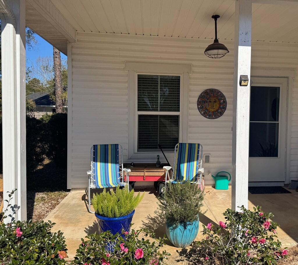 105 Saunders Cir, Port St. Joe 32456