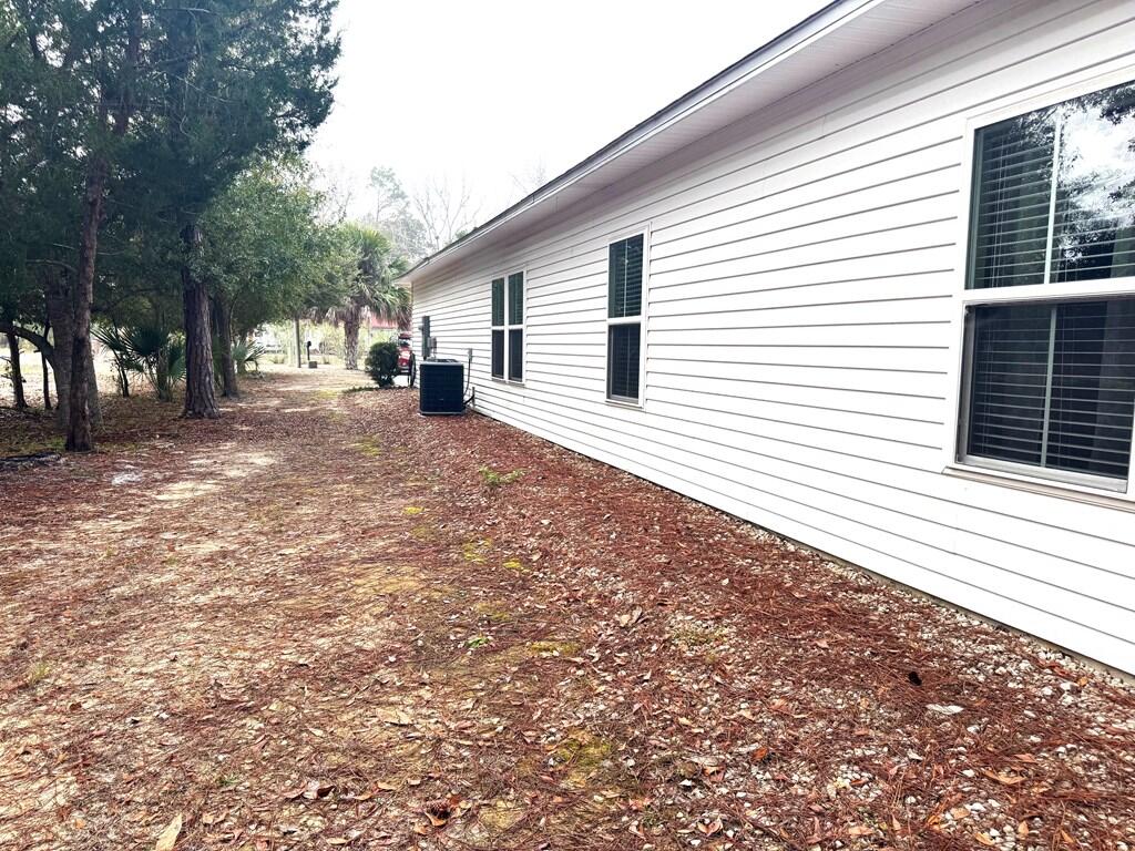 105 Saunders Cir, Port St. Joe 32456
