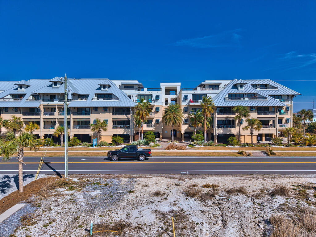 1302 Hwy 98 # 2q, 32456 Unit: 2q