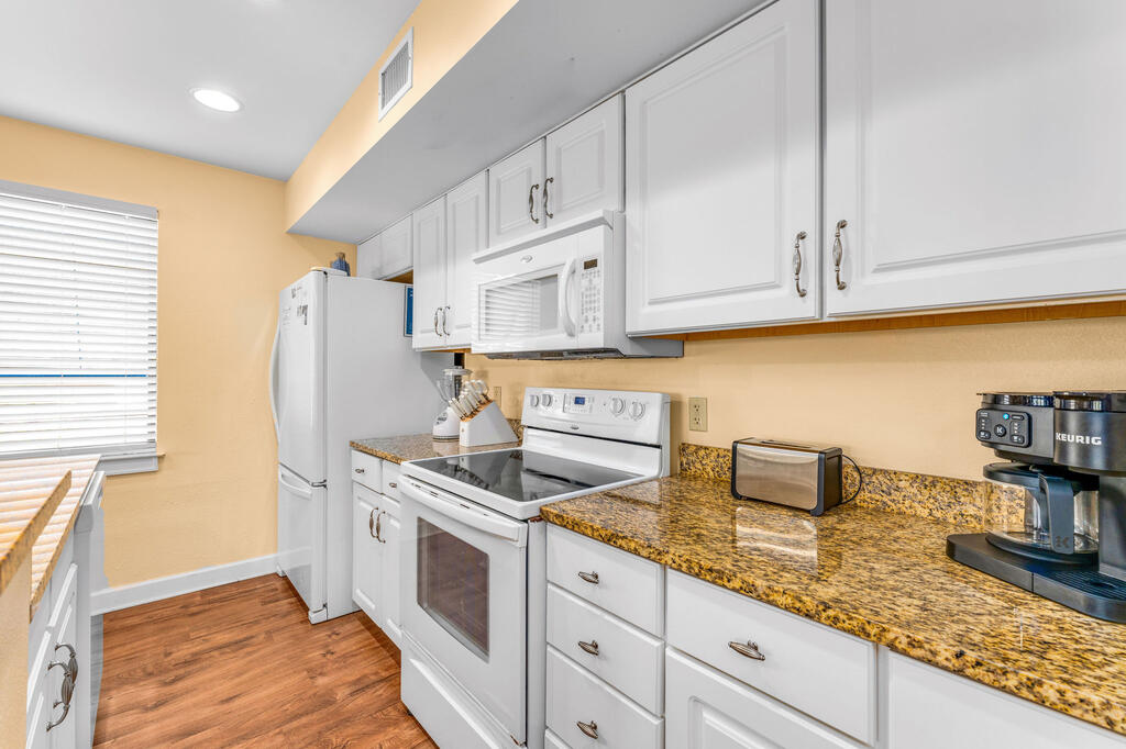 1302 Hwy 98 # 2q, 32456 Unit: 2q