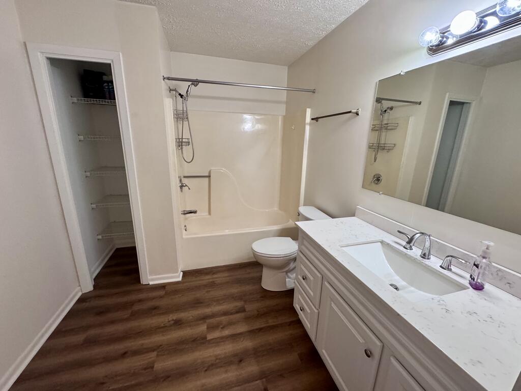 634 Gulf Aire Dr, Port St. Joe 32456