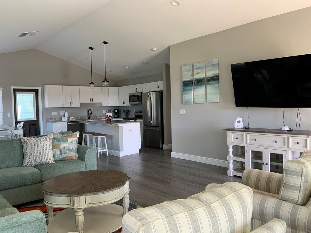 246 Lalla Ln, 32456