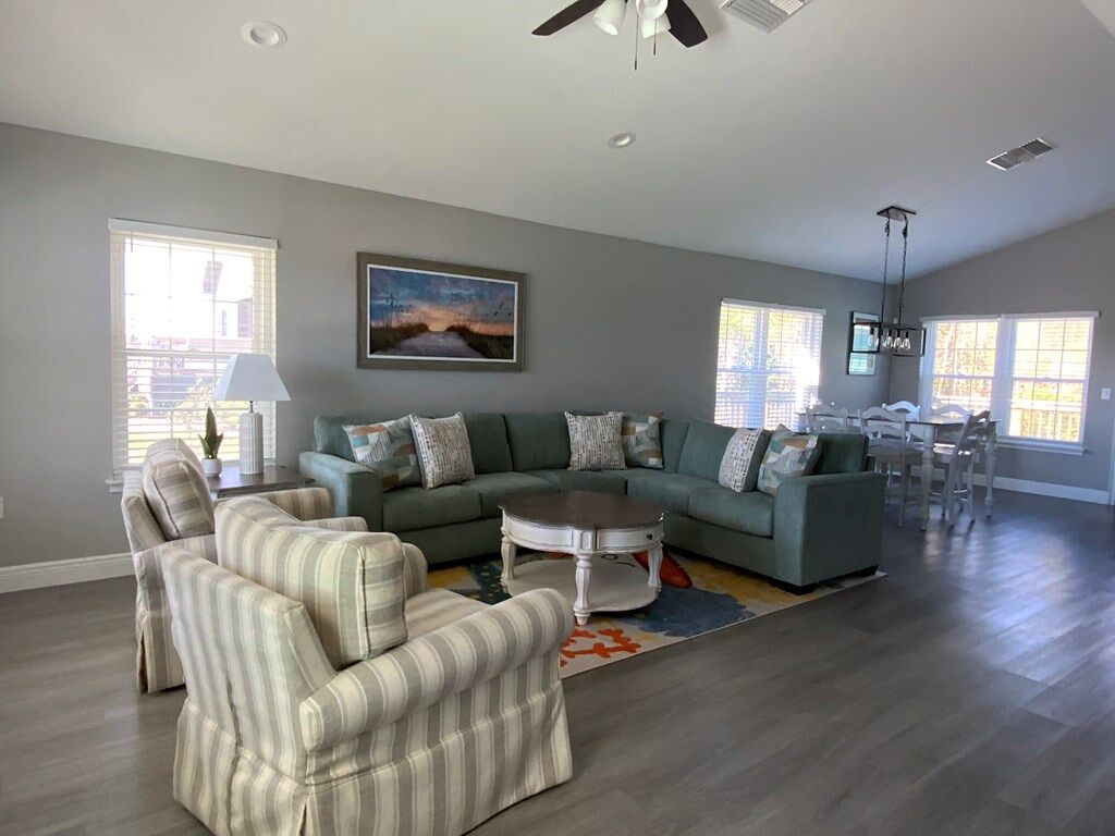 246 Lalla Ln, 32456