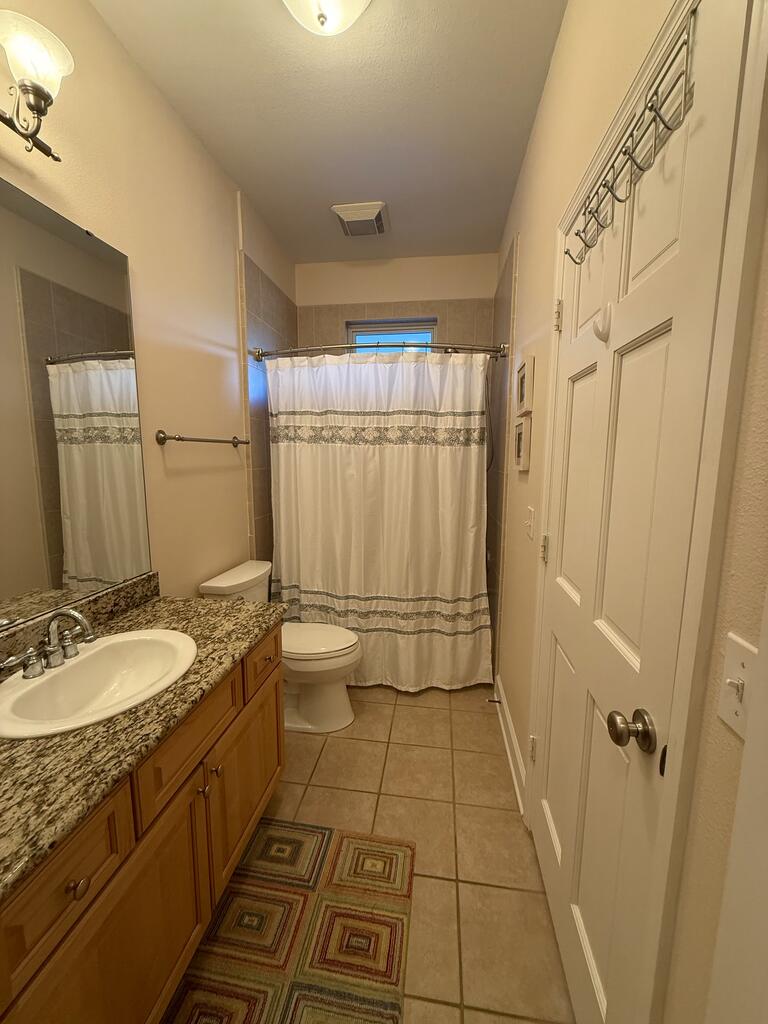 1302 Picketts Landing Ct # E4, 32322 Unit: E4