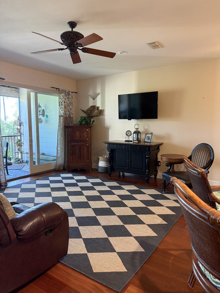 1302 Picketts Landing Ct # E4, 32322 Unit: E4