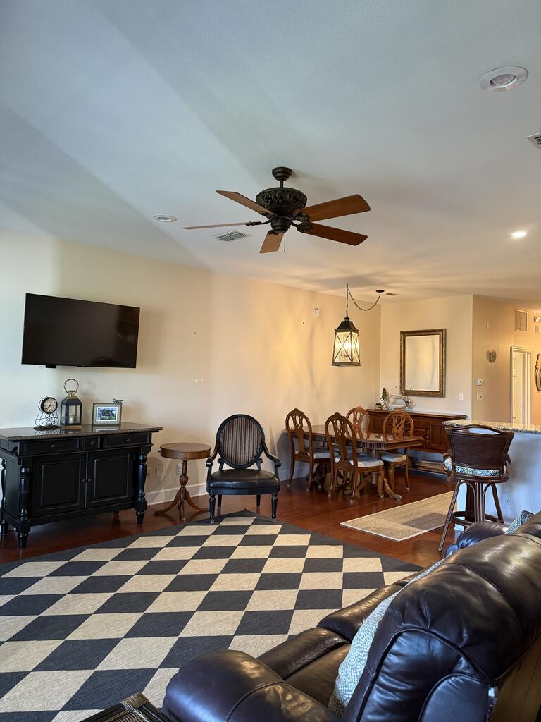 1302 Picketts Landing Ct # E4, 32322 Unit: E4