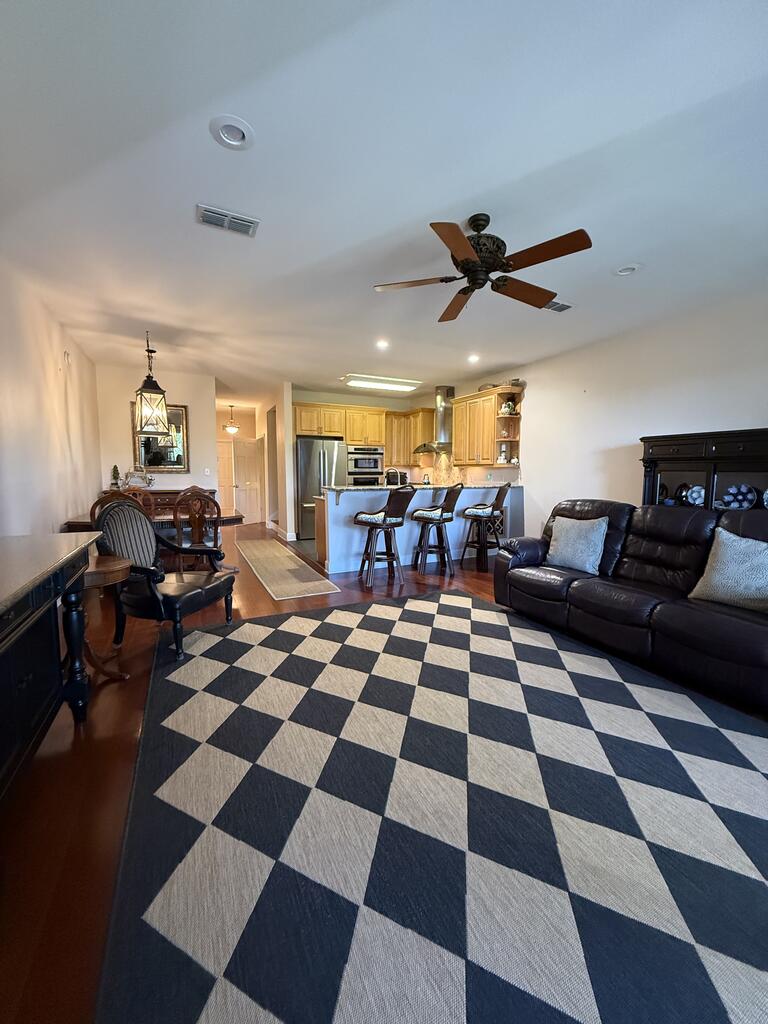 1302 Picketts Landing Ct # E4, 32322 Unit: E4