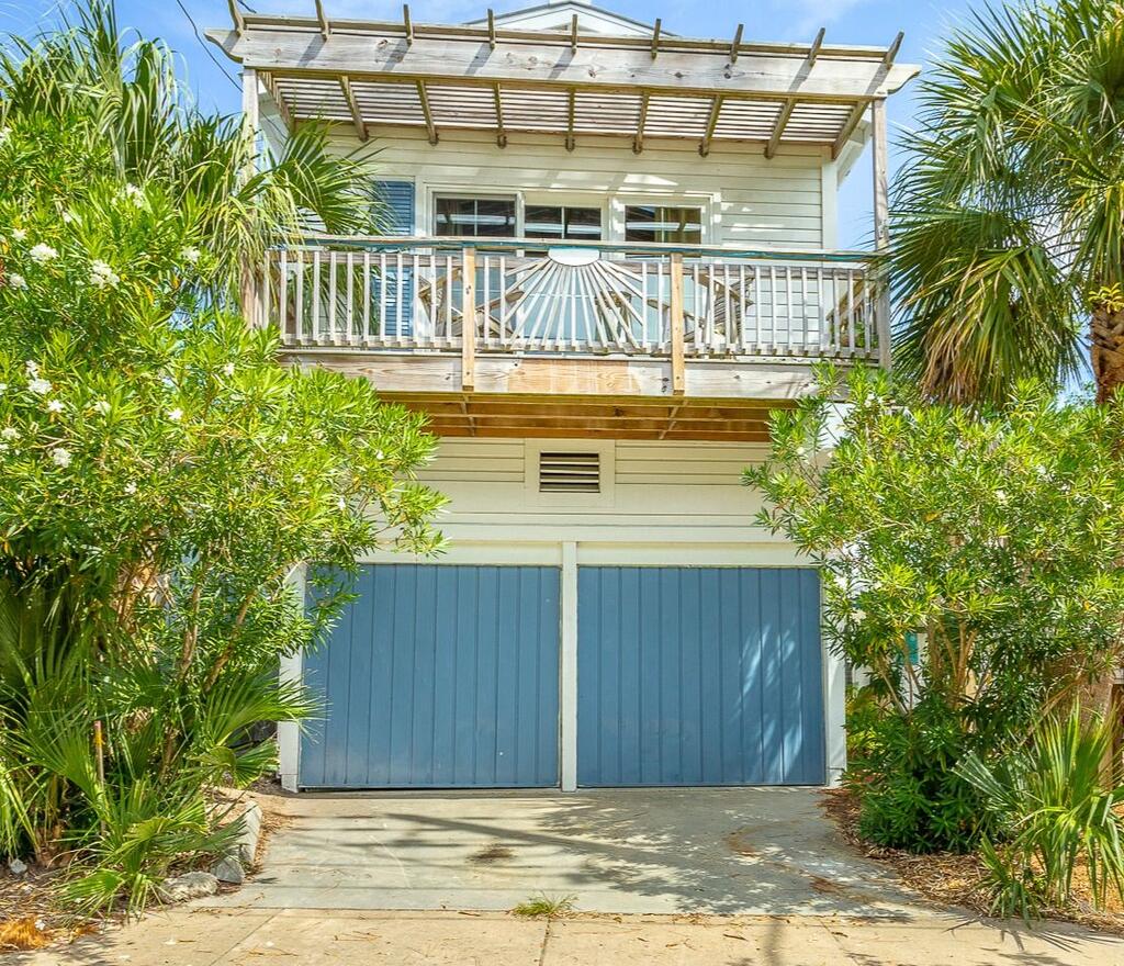 19 Leslie Street, 32320