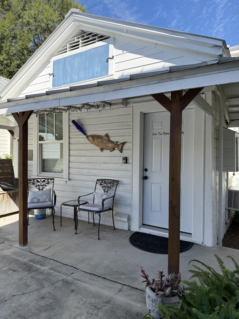 19 Leslie Street, 32320