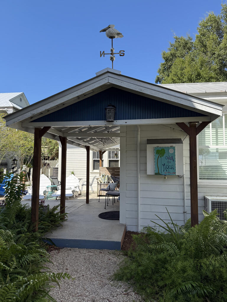 19 Leslie Street, 32320