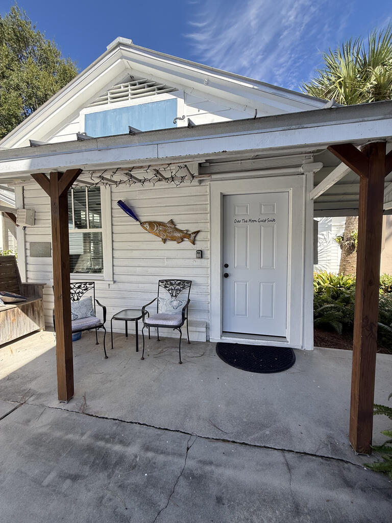 19 Leslie Street, 32320