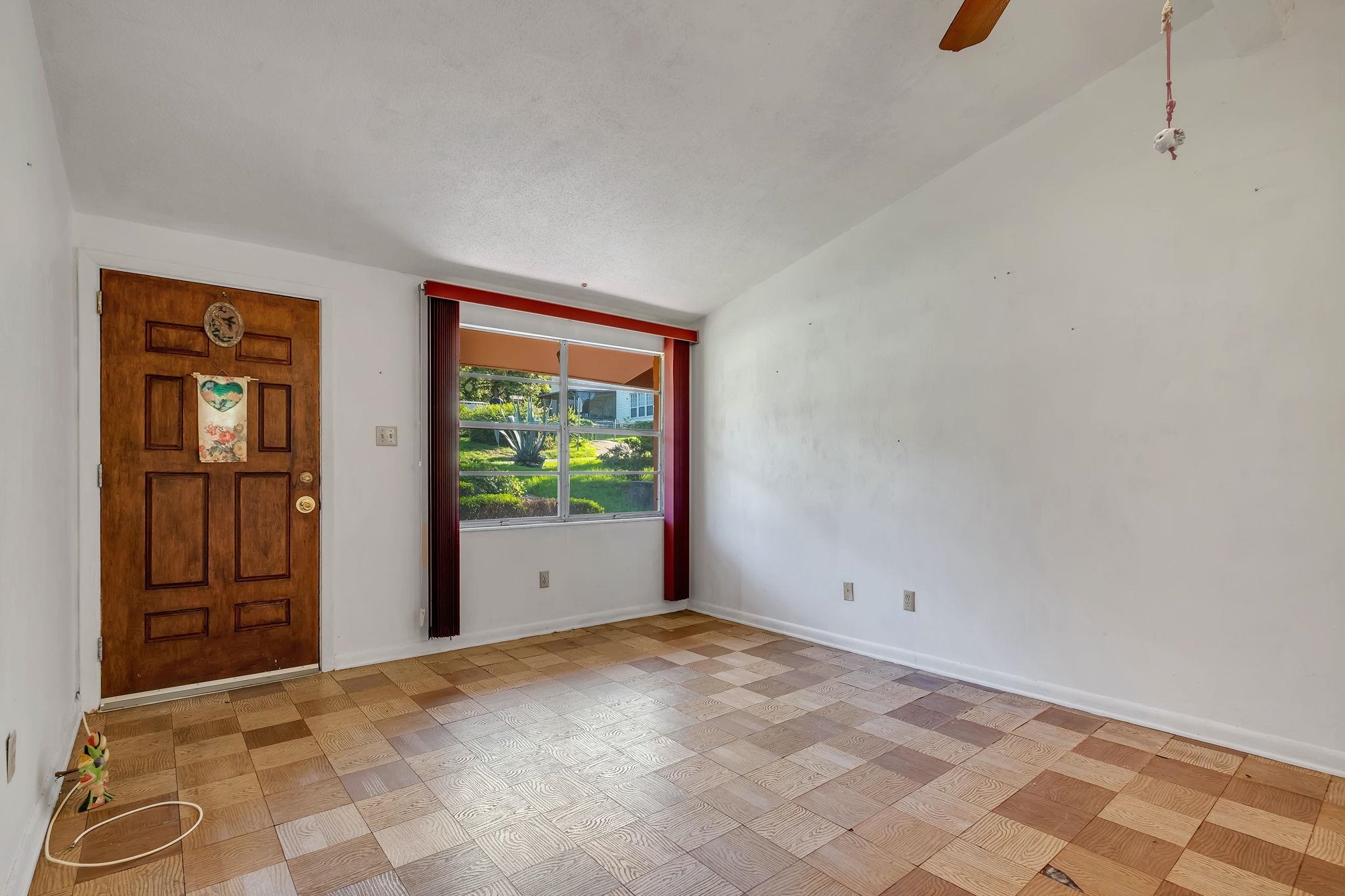 709 Gladiola Terrace