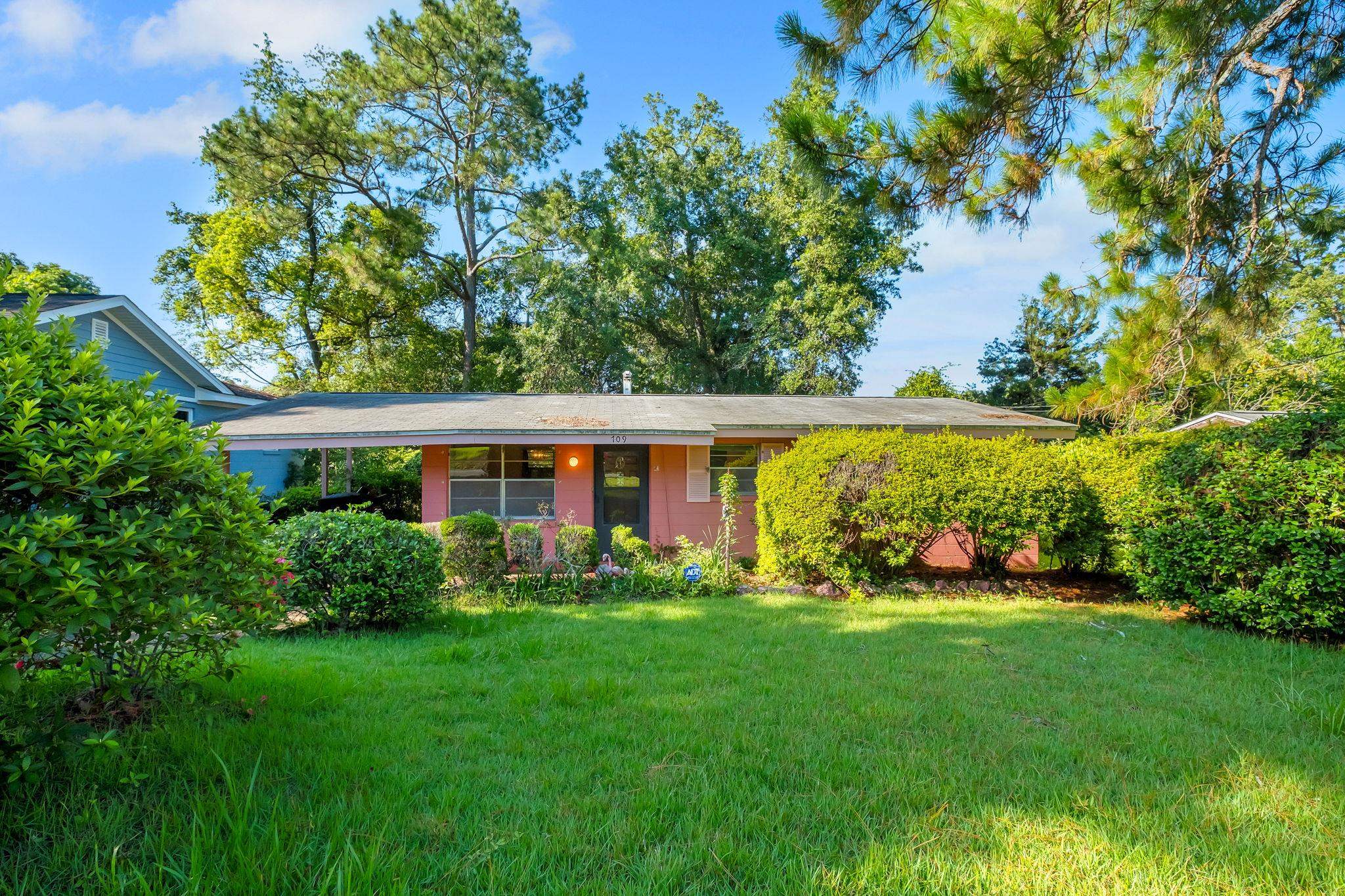 709 Gladiola Terrace