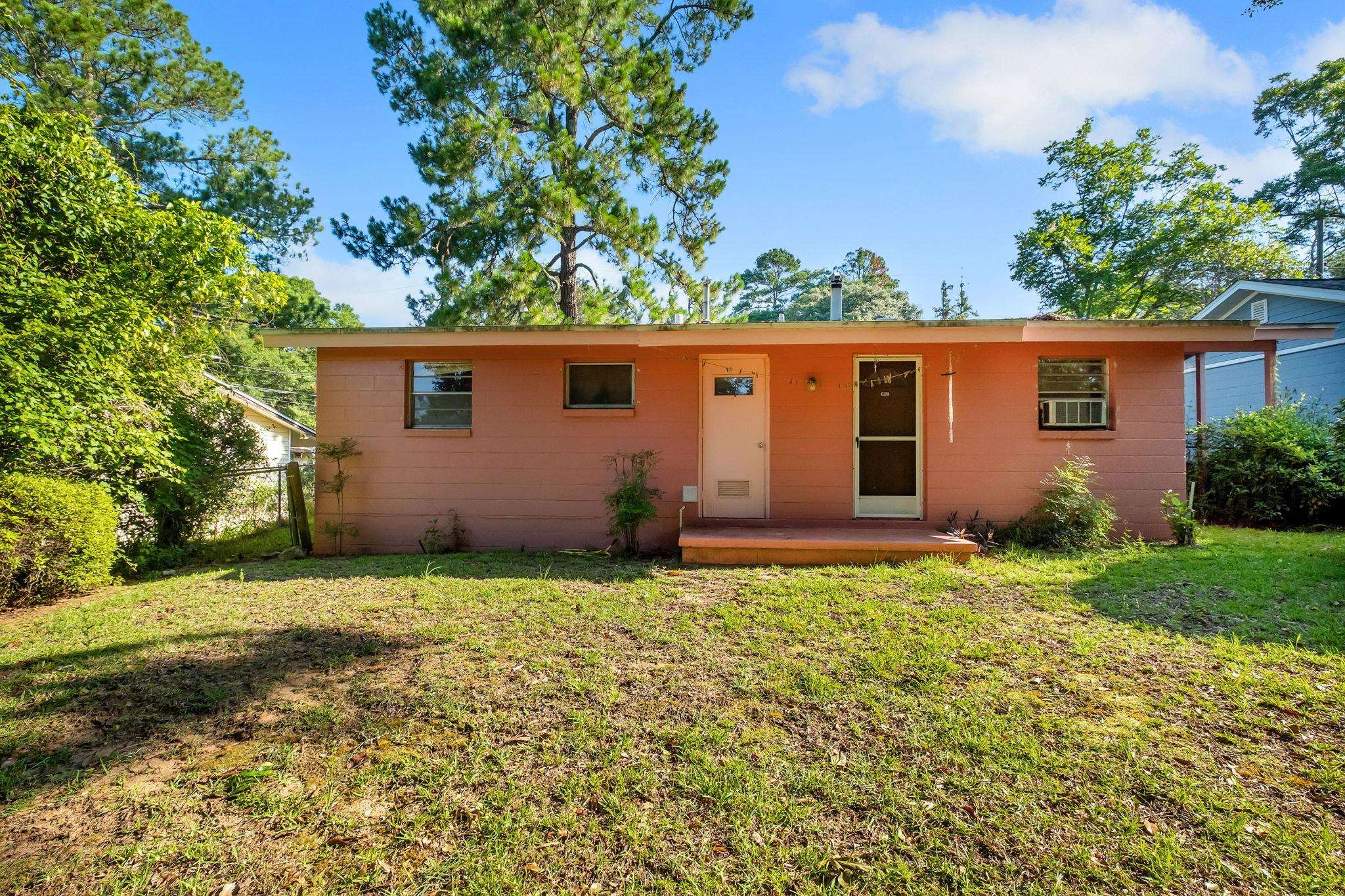 709 Gladiola Terrace