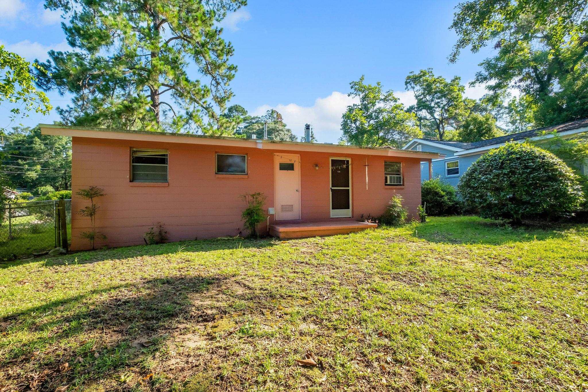 709 Gladiola Terrace