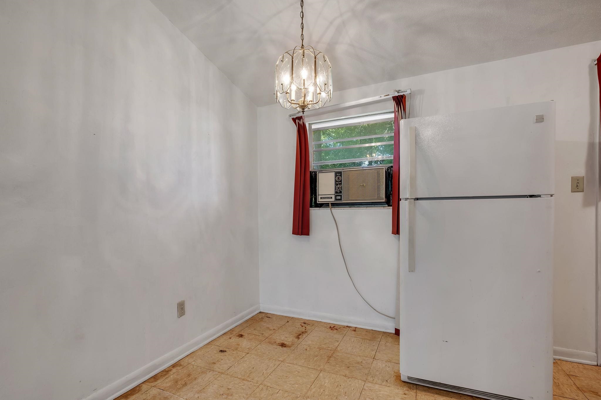 709 Gladiola Terrace