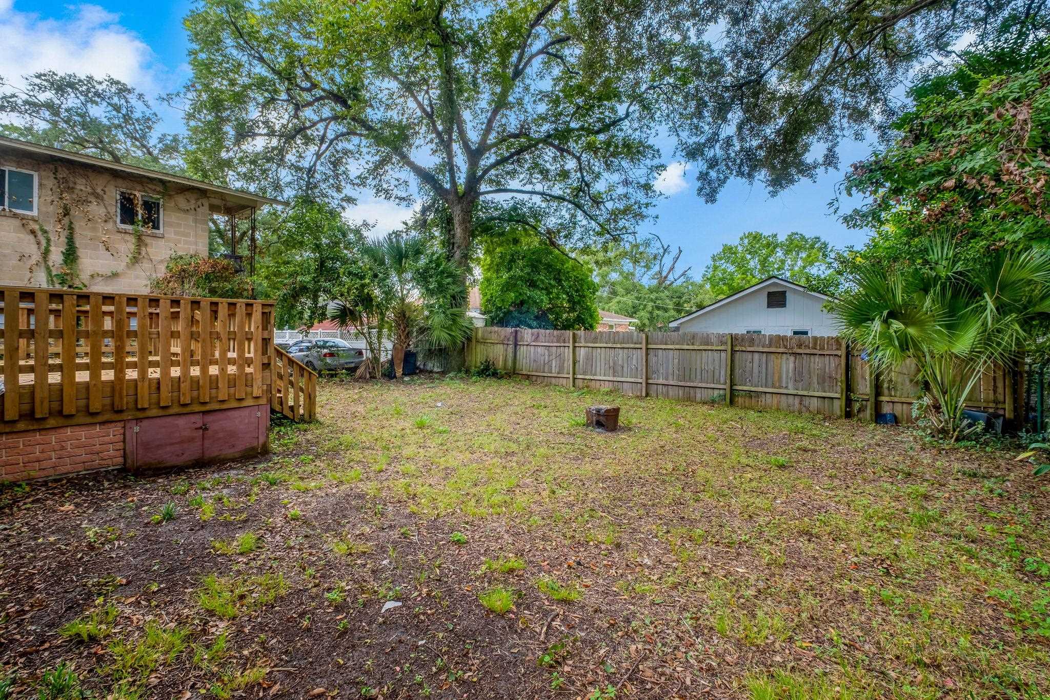 2142 Saxon Street