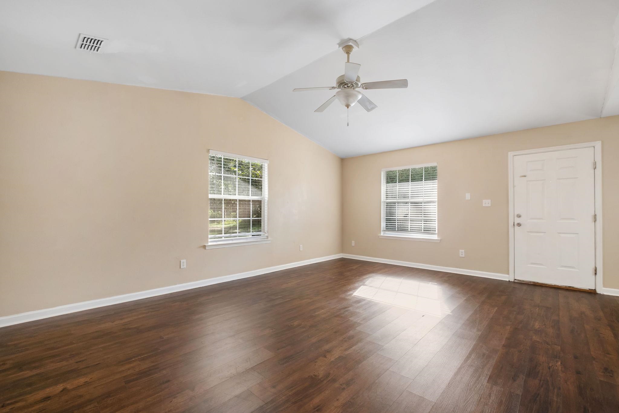 5863 NIGHTINGALE Loop Unit: A-B