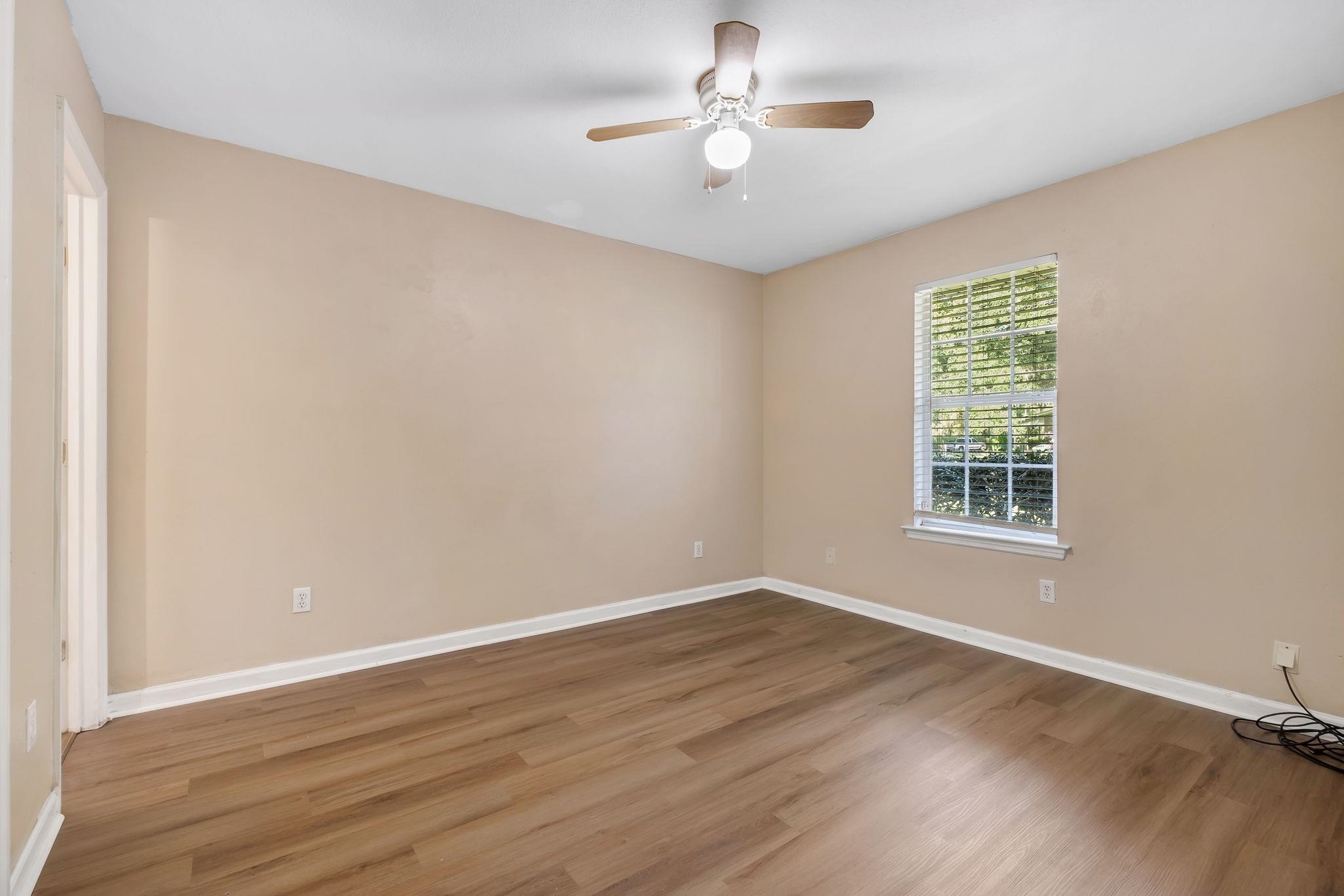 5863 NIGHTINGALE Loop Unit: A-B