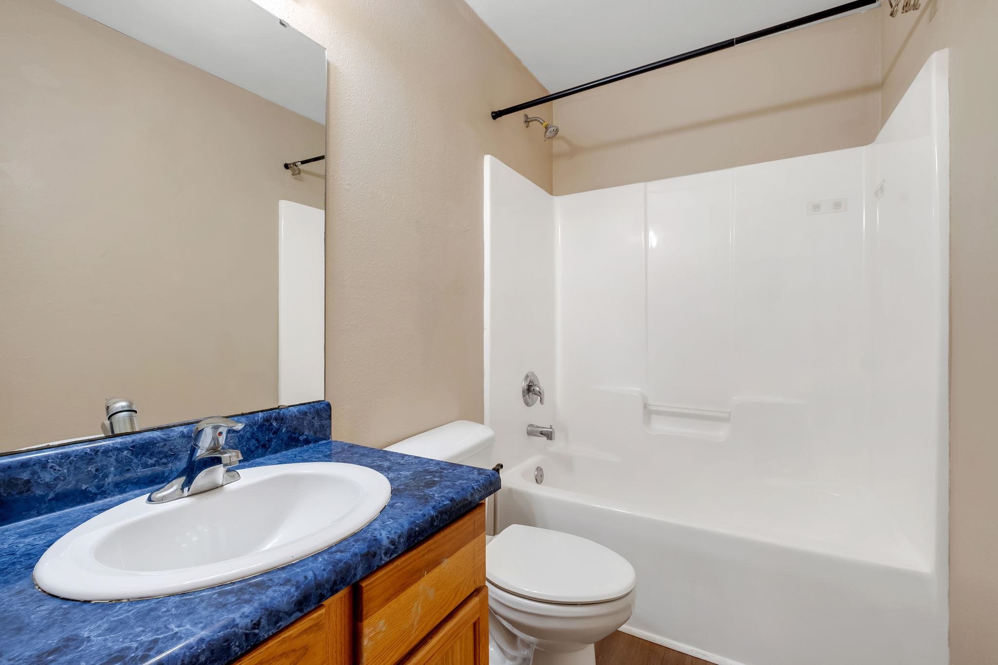 5863 NIGHTINGALE Loop Unit: A-B
